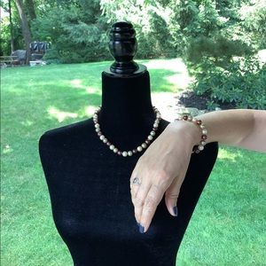 Freshwater Pearl Set: Necklace and Bracelet 10 mm